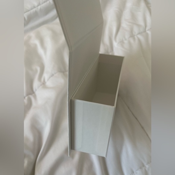 Gentle Monster empty Box - Picture 2 of 3